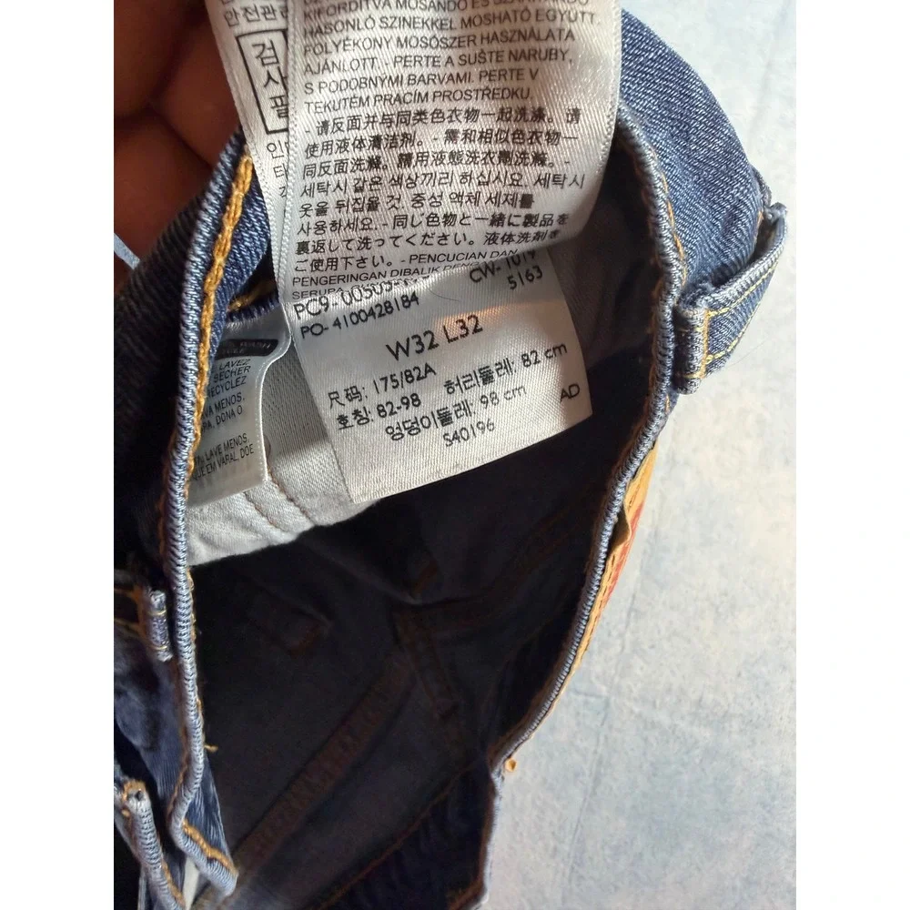 Levis 505 Regular Fit Jeans Mens 32x32 Blue Good Straight Leg Denim